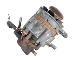 генератор, ориг. номер AD165320Q, 37300-42Q10, Hyundai H100 2 поколение 1997-2007