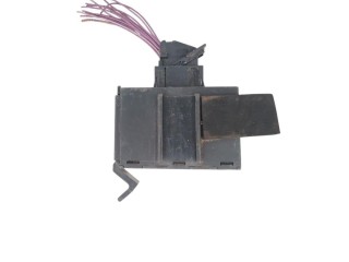 блок управления стеклоподъемниками, ориг. номер 9624799080, 73642002, Peugeot Partner 1997-2002