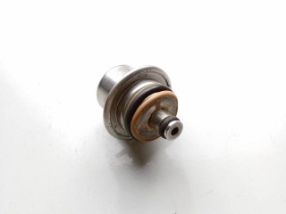 pегулятор давления топлива, ориг. номер RPM39, Renault Scenic 1 поколение 1996-1999