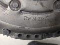 03L105266E Маховик Volkswagen Touran 2005г. - фото №3