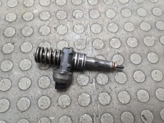 Форсунка топливная, ориг. номер 038130073BN, 038130079TX, Volkswagen Caddy 2004-2010