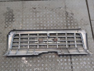 Решетка радиатора, Isuzu Trooper 1992-2002