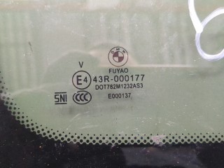 Стекло кузовное боковое левое заднее, ориг. номер 51337406873, BMW X1 2019-2023