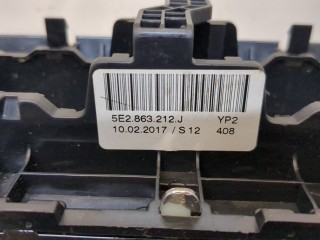 Рамка под кулису, ориг. номер 5E2863212J, Skoda Octavia 2013-2017