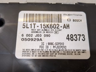 Блок управления центральным замком, ориг. номер 5L1T15K602AH, Lincoln Navigator 2002-2006