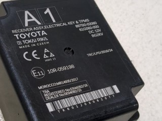 Блок управления центральным замком, ориг. номер 897B002060, Toyota Corolla E210 2018-2022