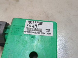 Блок управления центральным замком, ориг. номер TD11676B0, Mazda CX-9 2009-2012