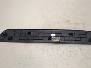 Накладка на порог левая задняя, ориг. номер 858723Y000RY, Hyundai Elantra 2013-2016