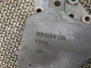 Кронштейн рессоры левый передний, ориг. номер 20956119, Volvo FM 2001-2013