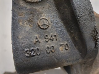 Кронштейн рессоры правый передний, ориг. номер A9413200070, A9413220003, Mercedes Atego 1998-2013