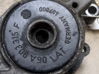 Натяжитель приводного ремня, ориг. номер 06A903315E, Audi A3 2003-2005