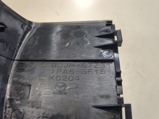Пластик панели торпеды правый передний, ориг. номер BCJH67Z31, Mazda 3 (BP) 2019-2026