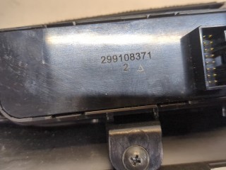Пластик панели торпеды левый передний, ориг. номер 847502V000, Hyundai Veloster 2011-2015