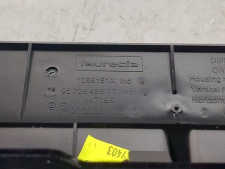 Пластик панели торпеды правый передний, ориг. номер 9875839677, Peugeot 2008 2016-2019