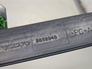 Фонарь дополнительный (стоп-сигнал), ориг. номер 8658948, Volvo V70 2004-2007