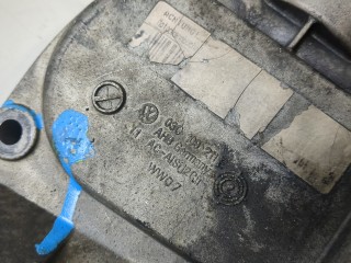 Крышка передняя ДВС, ориг. номер 03C109211E, Volkswagen Golf 1997-2006