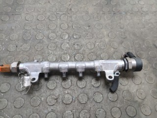 Рампа (рейка) топливная, ориг. номер 03L130089Q, Audi A5 2011-2016