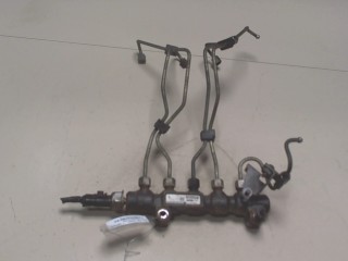 Рампа (рейка) топливная Mazda 3 2006-2009