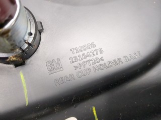 Подстаканник, ориг. номер 23351950, Chevrolet Volt 2015-2019