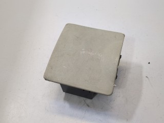 Подстаканник, ориг. номер 969657S000, Infiniti QX56 2004-2007