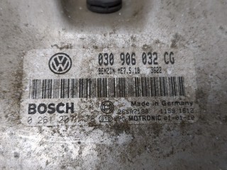 Блок управления двигателем, ориг. номер 030906032CG, Volkswagen Polo 1999-2001