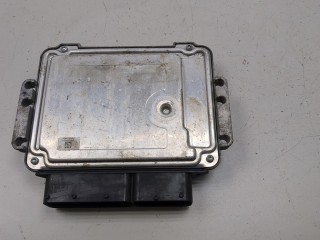Блок управления двигателем Hyundai ix35 2009-2013