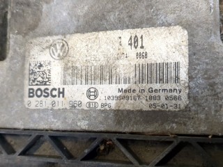 Блок управления двигателем, ориг. номер 0281011960, Volkswagen Touareg 2002-2007
