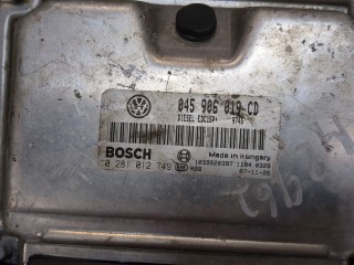Блок управления двигателем, ориг. номер 045906019CD, Skoda Fabia 2007-2010