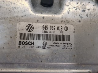 Блок управления двигателем, ориг. номер 045906019CD, Skoda Fabia 2007-2010