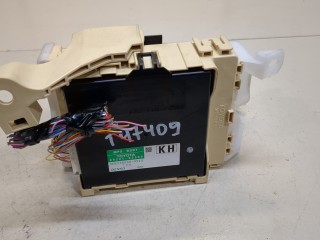 Блок комфорта, ориг. номер 8922102500, 2380009220, Toyota Auris E18