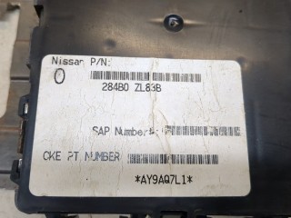 Блок комфорта, ориг. номер 28480ZL838, Nissan Pathfinder 2010-2014