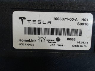 Блок комфорта, ориг. номер 100537100A, Tesla Model S 2012-2016
