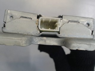 Блок управления радиоприемником, ориг. номер 1527974-00-D, Tesla Model Y 2020-2026