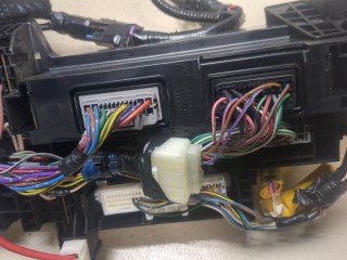 Блок управления бортовой сети (Body Control Module), ориг. номер 3678057L00, 9Y290015, Suzuki Kizashi 2009-2015