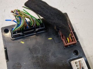 Блок управления бортовой сети (Body Control Module), ориг. номер 284B11091R, Dacia Duster 2017-2021