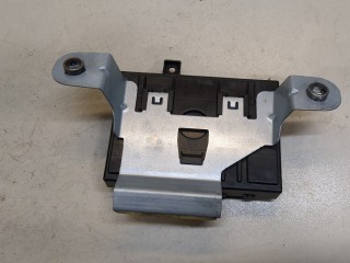Блок управления бортовой сети (Body Control Module), ориг. номер AV1T15K600GH, Ford B-max 2012-2018