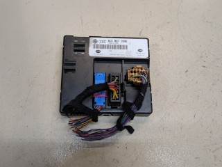 Блок управления бортовой сети (Body Control Module) Audi A8 2007-2010