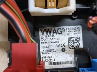 Блок управления бортовой сети (Body Control Module), ориг. номер 5K0937084D, Volkswagen Golf 6 2008-2012
