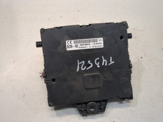 Блок управления бортовой сети (Body Control Module), ориг. номер 284B18927R, Renault Master 2010-2014