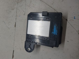 Блок управления бортовой сети (Body Control Module), ориг. номер BCKA67560E, Mazda 3 (BP) 2019-2026