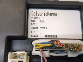 Блок управления бортовой сети (Body Control Module), ориг. номер 284B15Z000, Nissan Quest 2003-2006