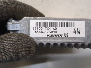 Блок управления бортовой сети (Body Control Module), ориг. номер 8348173890, 38700TX4A01, Acura RDX 2013-2015