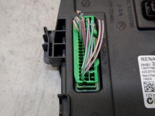 Блок управления бортовой сети (Body Control Module), ориг. номер 284B13506R, Renault Megane 2016-2020