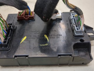 Блок управления бортовой сети (Body Control Module), ориг. номер 284B11091R, Dacia Duster 2017-2021