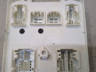 Блок управления бортовой сети (Body Control Module), ориг. номер 68366474AB, Dodge Journey 2011-2020