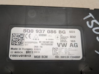 Блок управления бортовой сети (Body Control Module), ориг. номер 5Q0937086BG, Volkswagen Passat 8 2014-2021