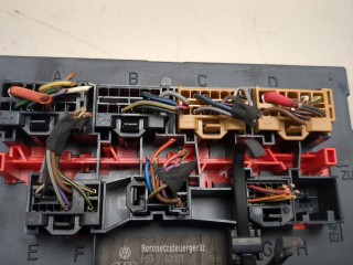 Блок управления бортовой сети (Body Control Module), ориг. номер 3C8937049N, Volkswagen Passat 2005-2010