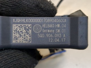 Блок управления топливным насосом, ориг. номер 5Q0906093A, Volkswagen Golf 2012-2017