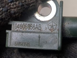 Датчик удара, ориг. номер 04606958AB, Chrysler Town-Country 2007-2010
