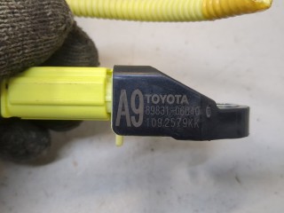 Датчик удара, ориг. номер 8983106040, Toyota Venza 2008-2012